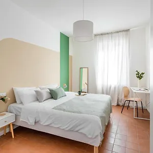 Lucrezia - City - By Host4u Pavia